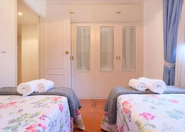 Casa Con Encanto En La Juderia De *