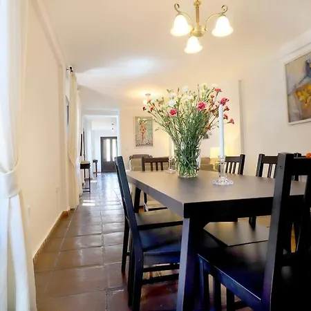 Casa Con Encanto En La Juderia De * Cordoba