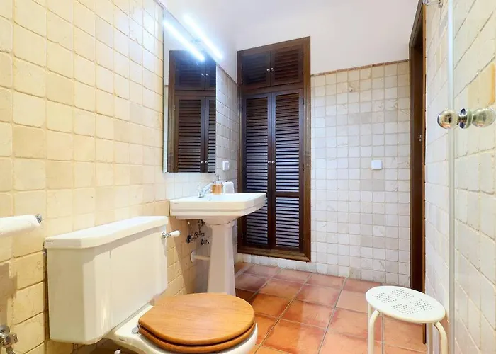 Casa Con Encanto En La Juderia De Nyaraló Córdoba