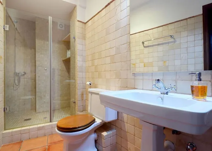 Casa Con Encanto En La Juderia De *