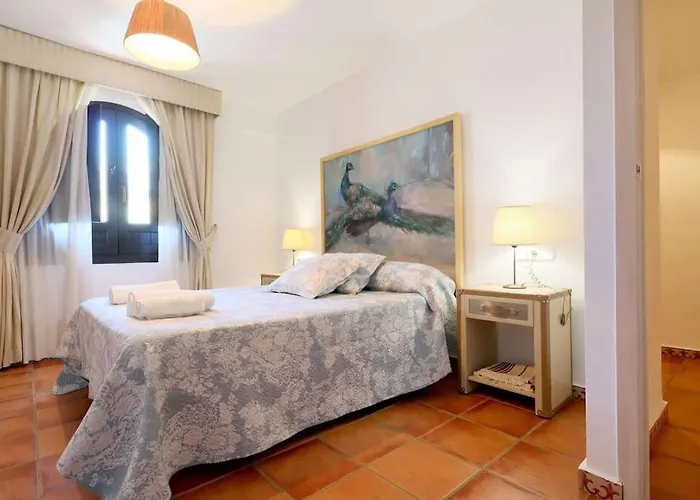 Casa Con Encanto En La Juderia De Nyaraló