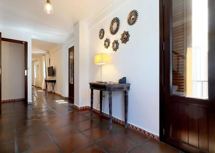 Casa Con Encanto En La Juderia De *