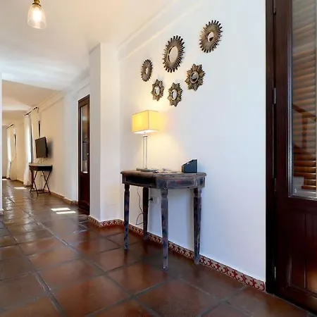 Casa Con Encanto En La Juderia De *